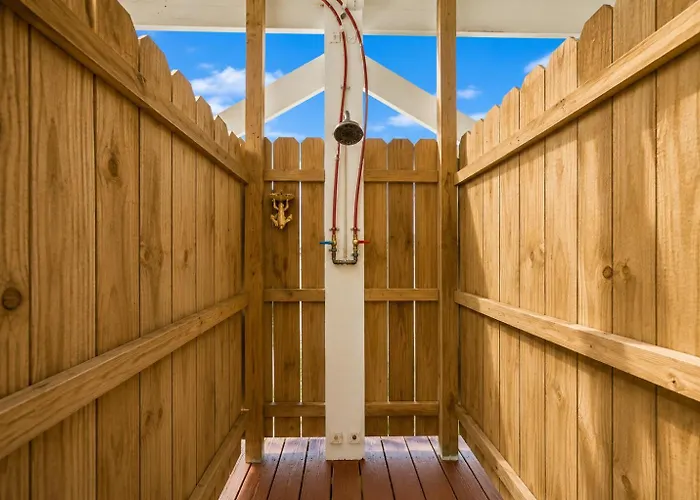 South Of Somewhere Beachfront With Private Pool, Gulf & Bay Views *